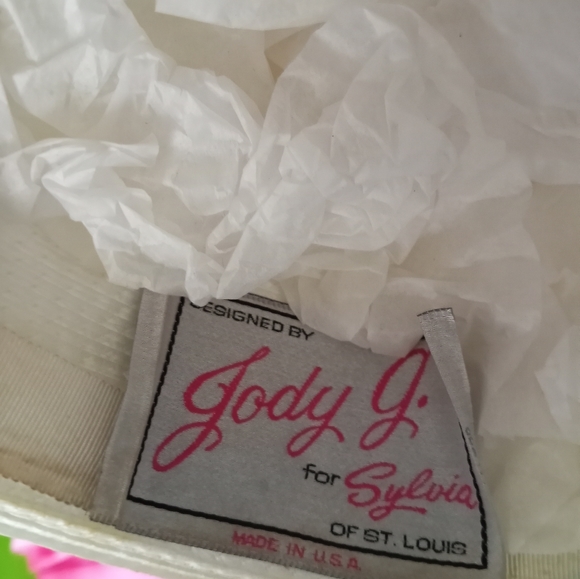 Vintage Jody G for Sylvia of St Louis Vintage white hat